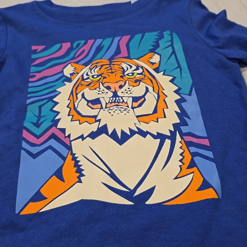 ❤️10/$13 nwot cat and jack top